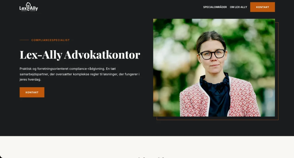 Vi giver dig hånden, ind til vores webbureau